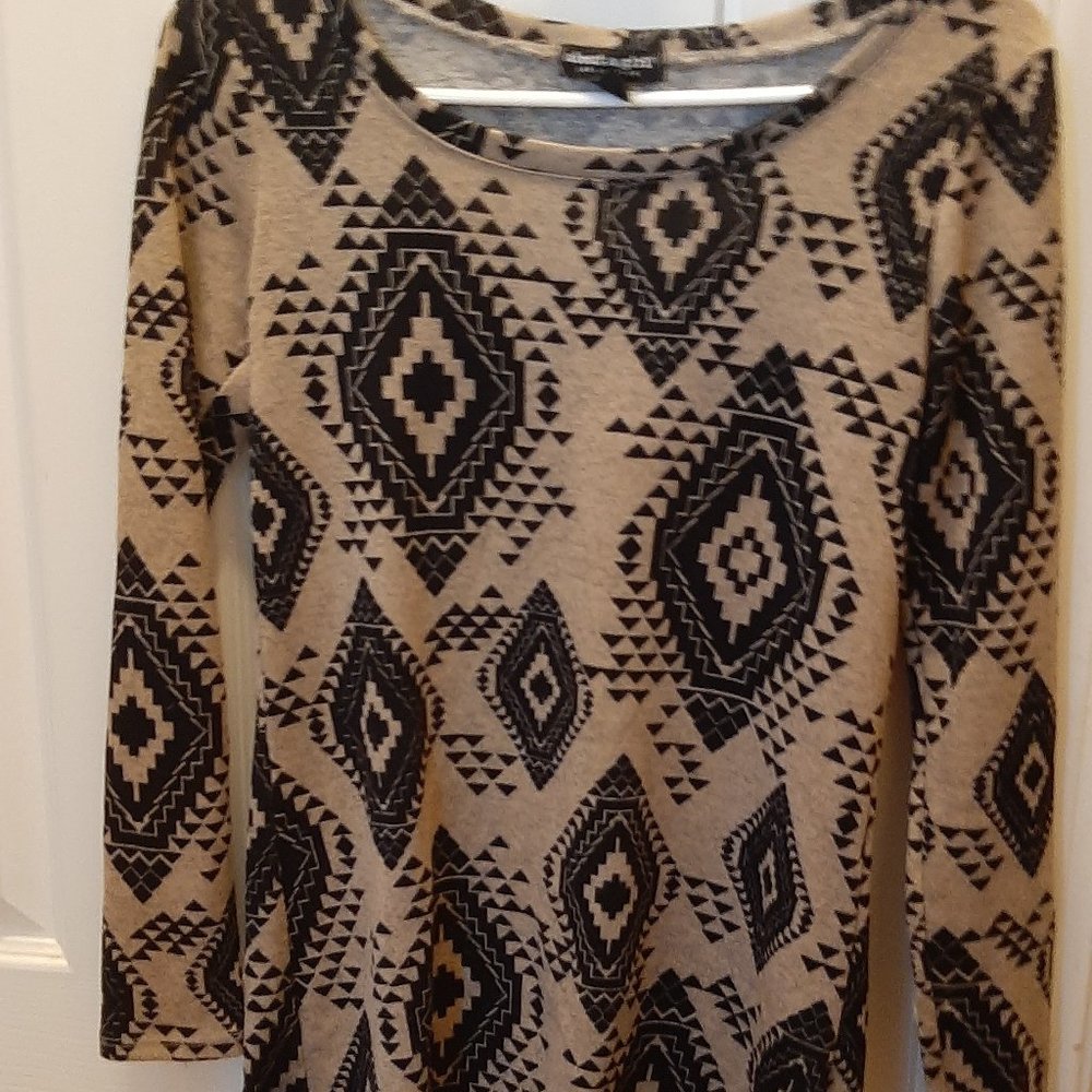 Women's long sleeve top